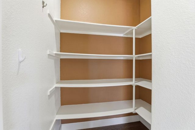 9817 Kugler Way, Elk Grove, CA 95757