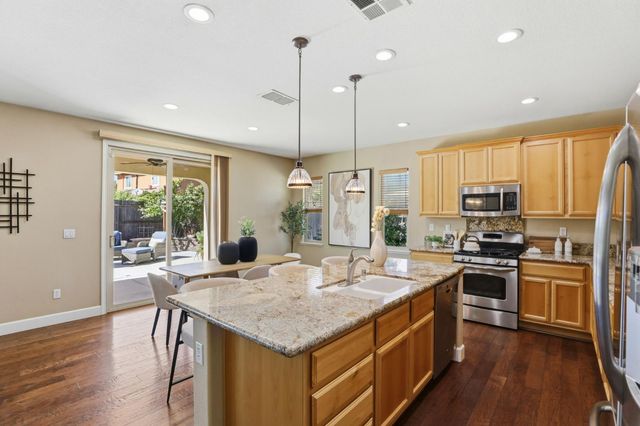 9817 Kugler Way, Elk Grove, CA 95757