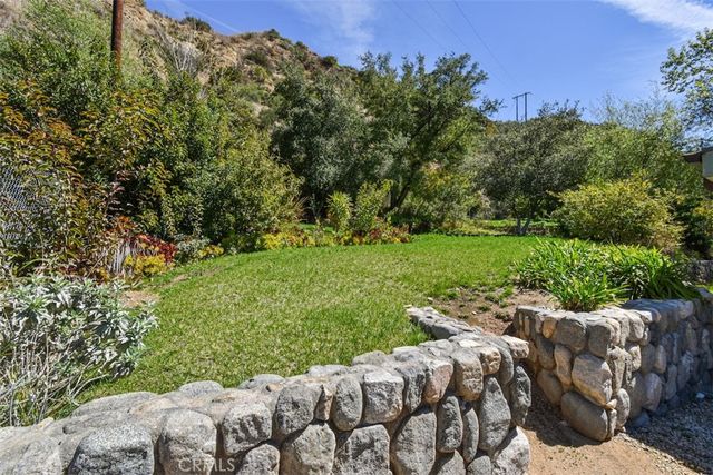 2447 Stonyvale Road, Tujunga, CA 91042