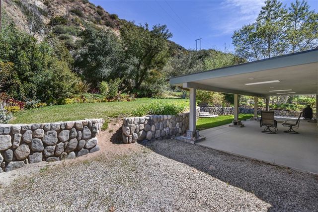 2447 Stonyvale Road, Tujunga, CA 91042