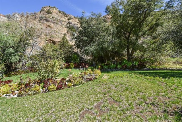 2447 Stonyvale Road, Tujunga, CA 91042