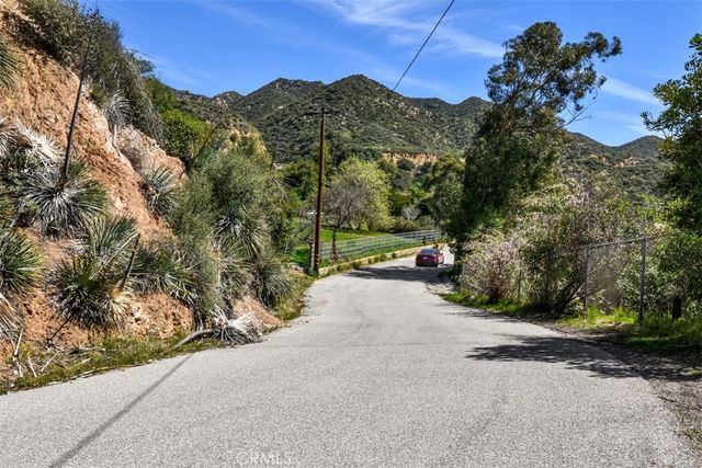 2447 Stonyvale Road, Tujunga, CA 91042