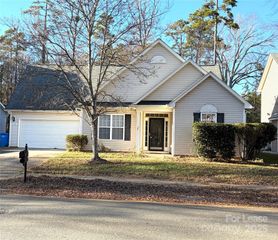 8438 Meadowcreek Village Drive, Locust, NC 28097