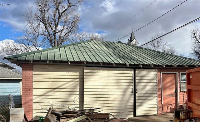 1530 Grand Avenue, Parsons, KS 67357