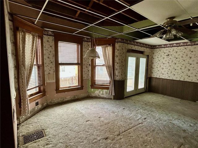 1530 Grand Avenue, Parsons, KS 67357