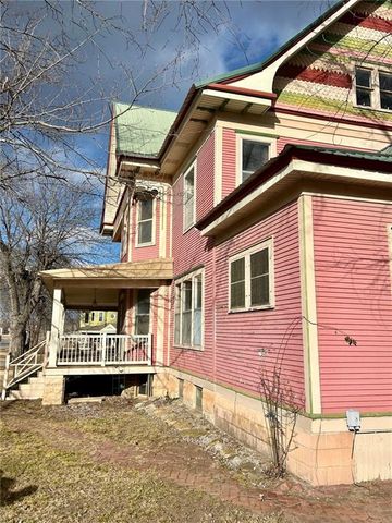 1530 Grand Avenue, Parsons, KS 67357