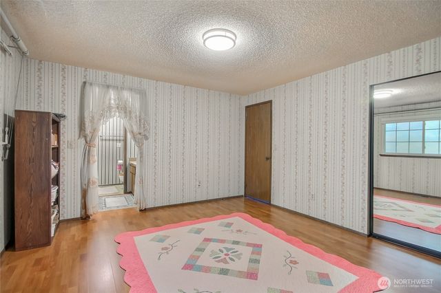 517 SW 324th St, Federal Way, WA 98023