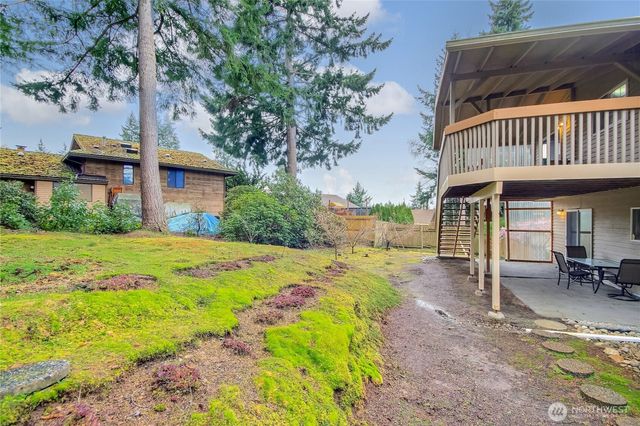 517 SW 324th St, Federal Way, WA 98023
