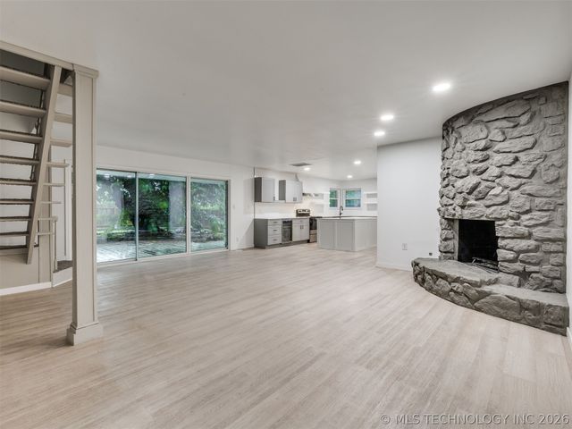 5812 S 77th East Avenue, Tulsa, OK 74145