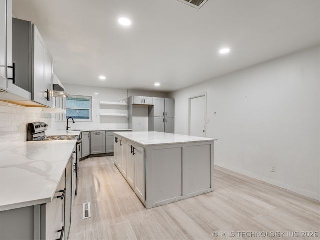 5812 S 77th East Avenue, Tulsa, OK 74145