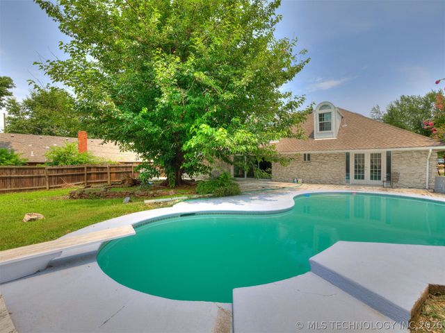 5812 S 77th East Avenue, Tulsa, OK 74145