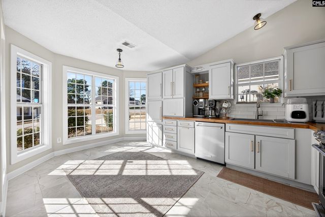 105 Crown Colony Ct, Lexington, SC 29073