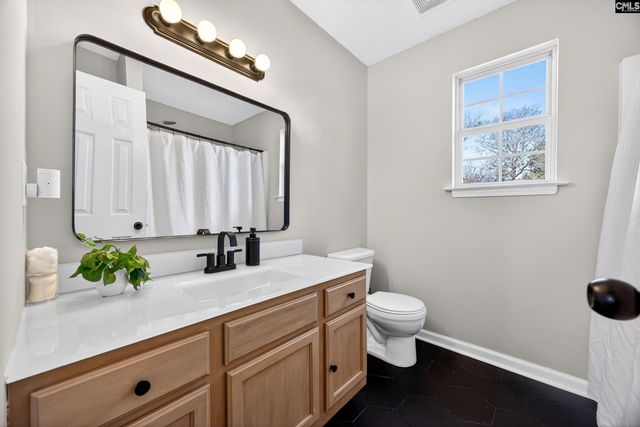 105 Crown Colony Ct, Lexington, SC 29073