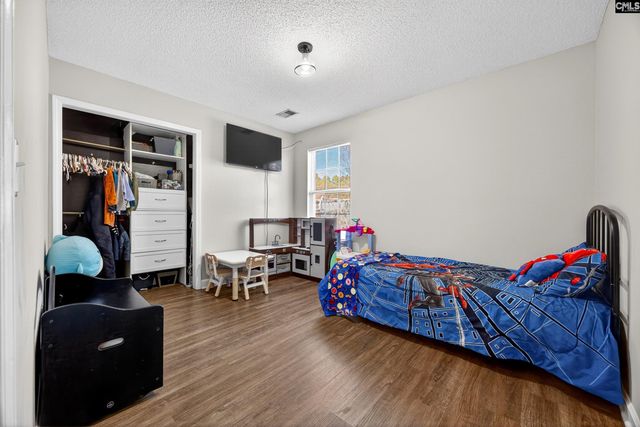 105 Crown Colony Ct, Lexington, SC 29073