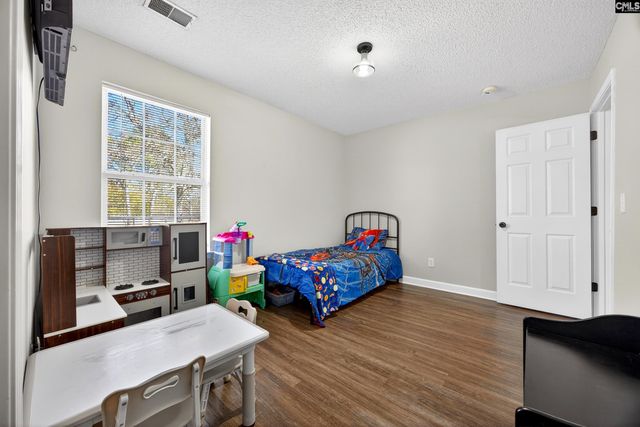 105 Crown Colony Ct, Lexington, SC 29073