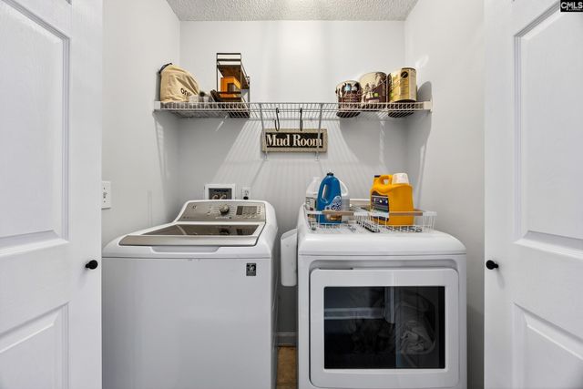 105 Crown Colony Ct, Lexington, SC 29073