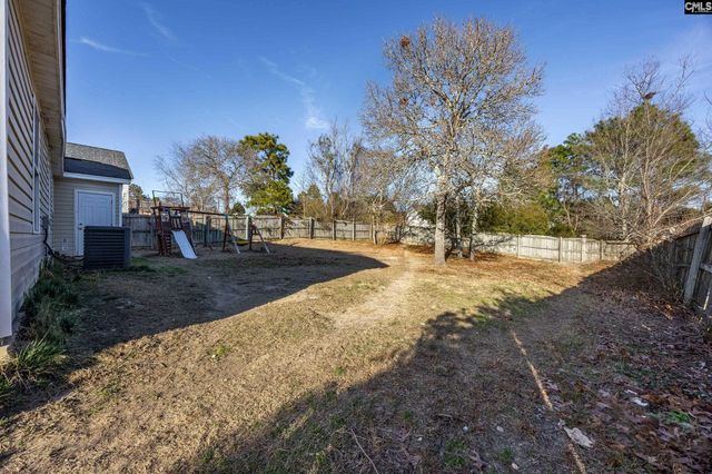 105 Crown Colony Ct, Lexington, SC 29073