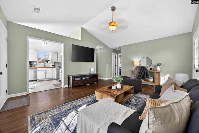 105 Crown Colony Ct, Lexington, SC 29073