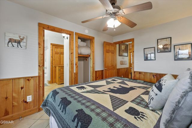 427 Big Bear Way, Pigeon Forge, TN 37863