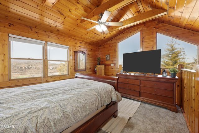 427 Big Bear Way, Pigeon Forge, TN 37863