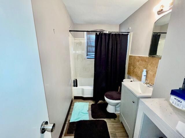 1335 E 25th Avenue, Columbus, OH 43211