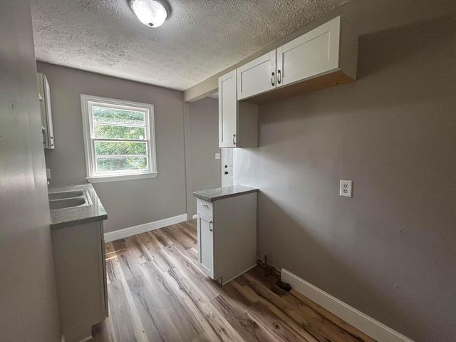 1335 E 25th Avenue, Columbus, OH 43211