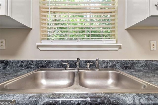 2240 Creekside View, Decatur, GA 30035