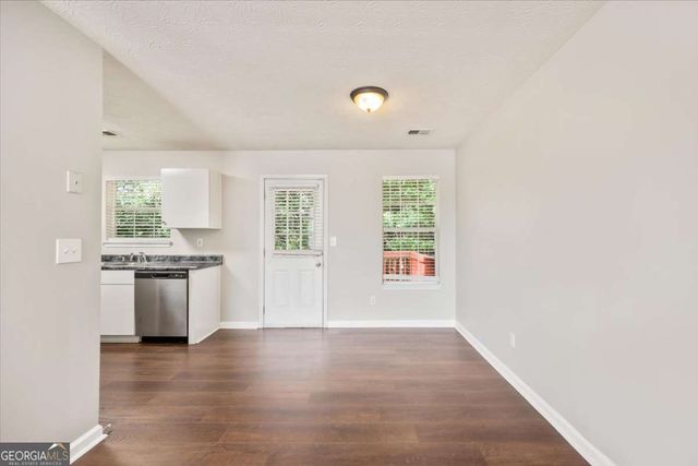 2240 Creekside View, Decatur, GA 30035