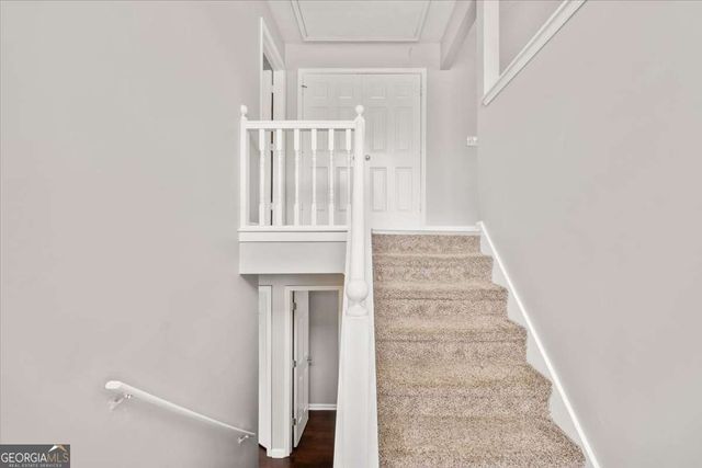 2240 Creekside View, Decatur, GA 30035