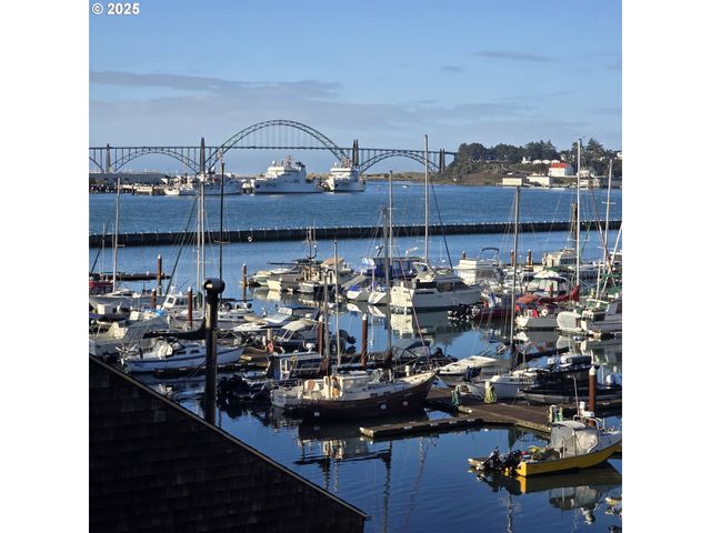 1000 Se BAY Blvd 404, Newport, OR 97365