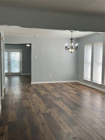 2944 King Cole Drive, Dallas, TX 75216