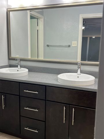 2944 King Cole Drive, Dallas, TX 75216