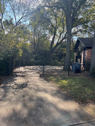 2944 King Cole Drive, Dallas, TX 75216