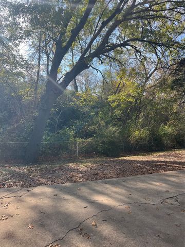 2944 King Cole Drive, Dallas, TX 75216