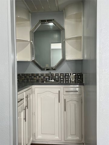 2944 King Cole Drive, Dallas, TX 75216