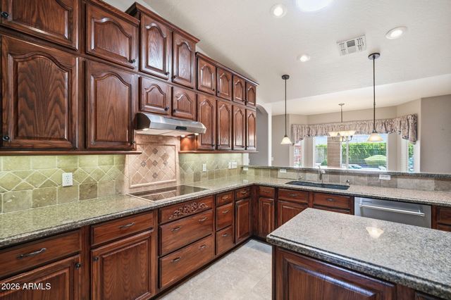 4561 E ENROSE Street, Mesa, AZ 85205