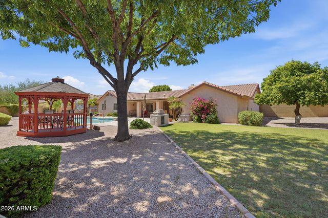 4561 E ENROSE Street, Mesa, AZ 85205