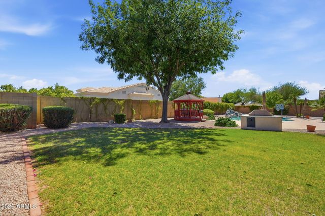 4561 E ENROSE Street, Mesa, AZ 85205