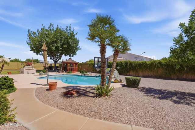 4561 E ENROSE Street, Mesa, AZ 85205