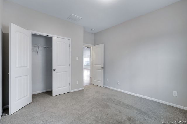 9010 MOCCASIN LK, San Antonio, TX 78245