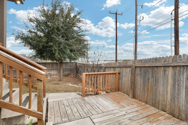 9010 MOCCASIN LK, San Antonio, TX 78245