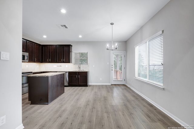 9010 MOCCASIN LK, San Antonio, TX 78245