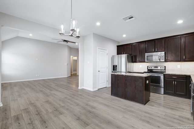 9010 MOCCASIN LK, San Antonio, TX 78245