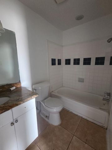 9898 Club Creek Drive 1613, Houston, TX 77036