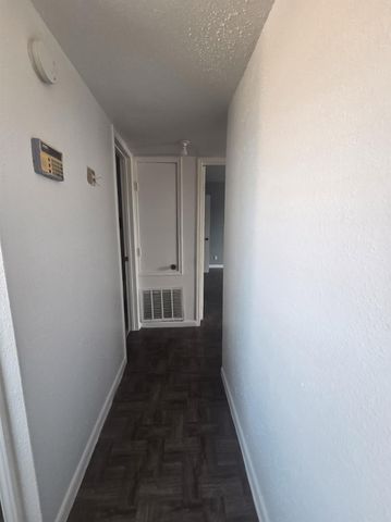9898 Club Creek Drive 1613, Houston, TX 77036