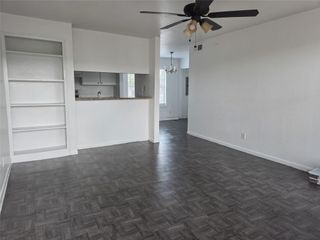 9898 Club Creek Drive 1613, Houston, TX 77036