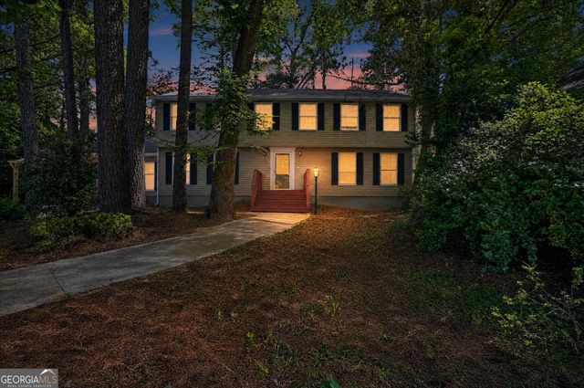 110 Paddock Trail, Peachtree City, GA 30269