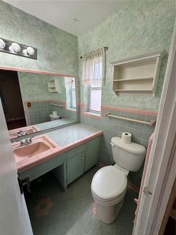 2506 DELANEY AVENUE, Orlando, FL 32806