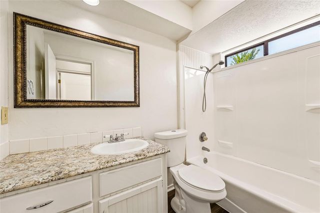 204 W Wayne Street, Edmond, OK 73003