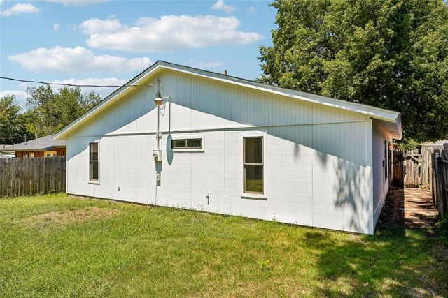 204 W Wayne Street, Edmond, OK 73003